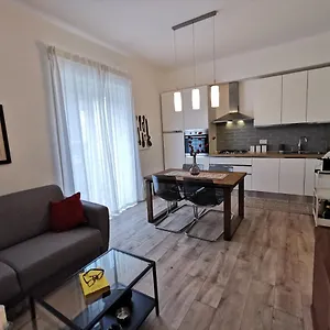 https://dagnino-house-luxury-apartment-in-the-center-of-palermo.palermohotels.org